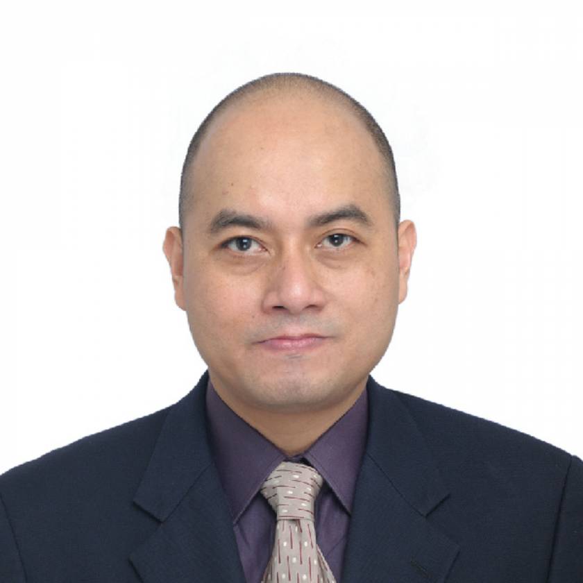 Dr. Andreas Jonathan