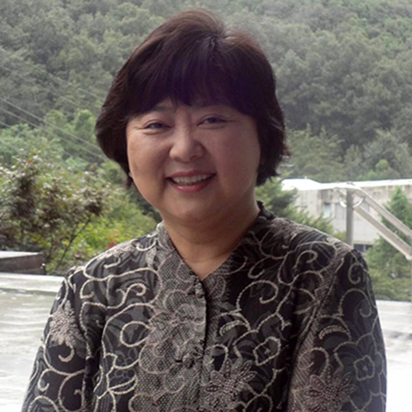 Dr. Eiko Takamizawa